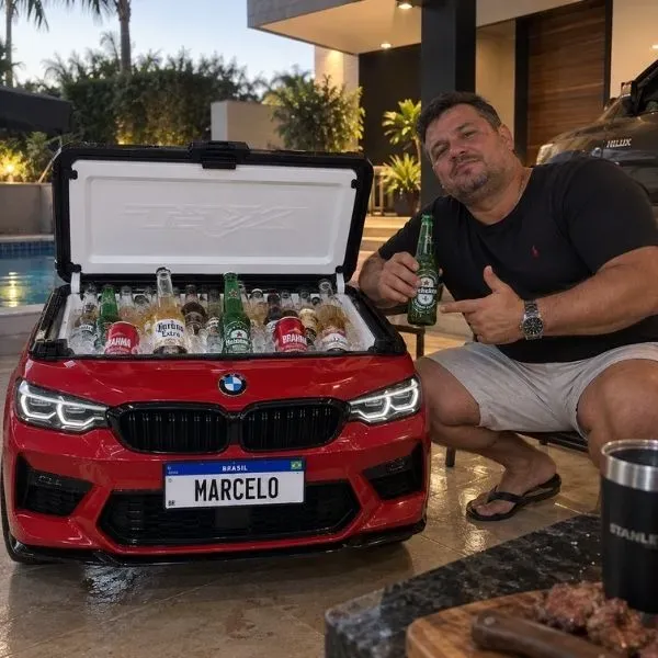 Foto enviada por Juliana Martins do GelaCar personalizado